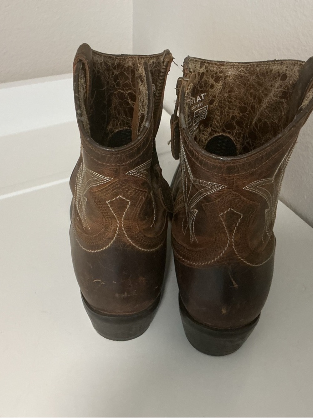 Ladies Ariat Billie Brown Leather Western Ankle Booties Sz 9.5 B - Picture 4 of 6